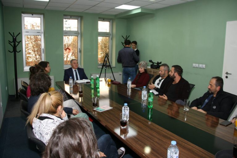 Градоначалникот Јованоски на актерите им вети нова театарска куќа по современи стандарди