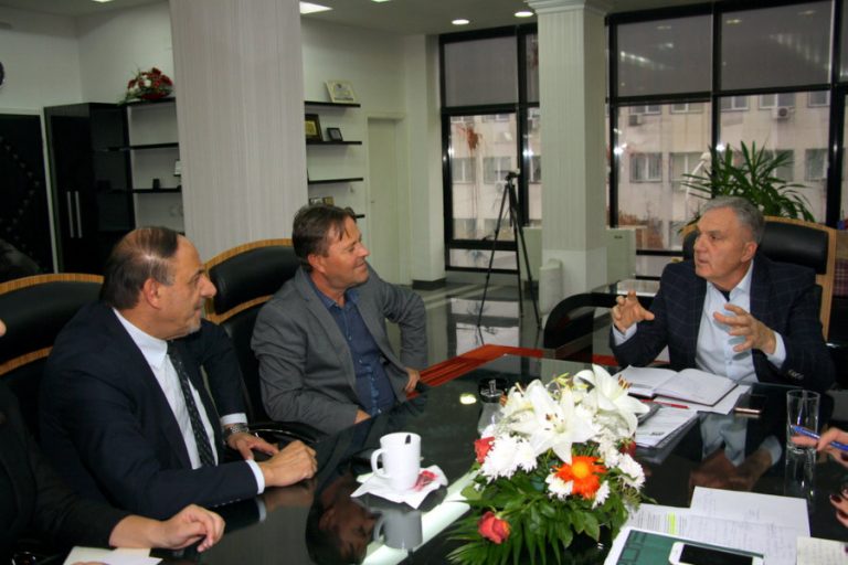 Струја, вода и пристапен пат до „Три багреми“ за два месеца