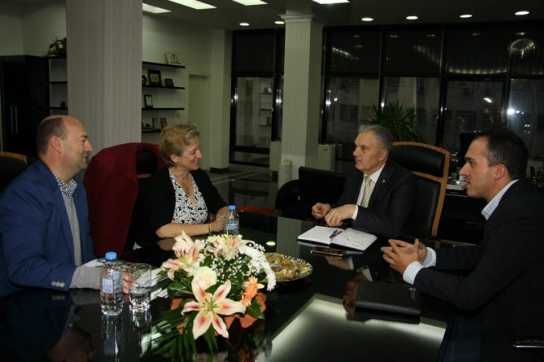 Градоначалникот Јованоски оствари средба со постојаниот координатор на ОН Луиза Винтон