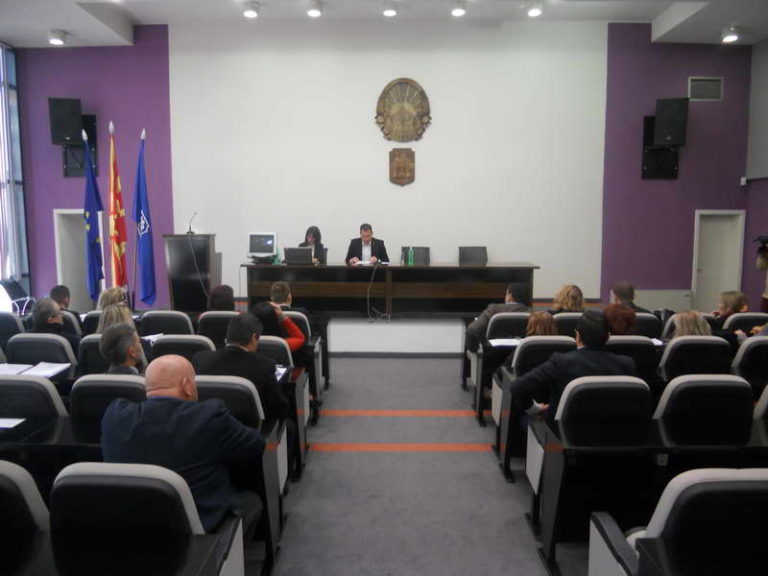 Прилепските советници изгласаа бесплатен градски превоз за пензионерите