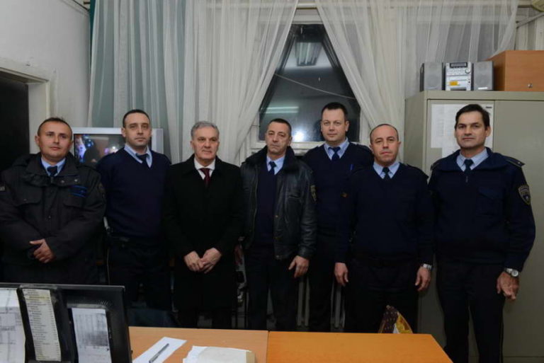 Градоначалникот Јованоски ги посети институциите коишто дежураа во новогодишната ноќ