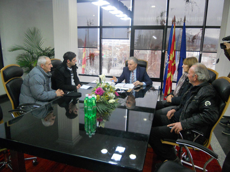 Градоначалникот Јованоски оствари средба со синдикалната организација на „Еурокомпозит-11.Октомври“