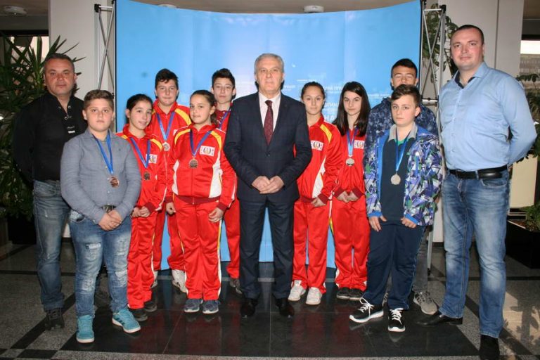 Младите џудисти од џудо клубот „Бушидо“, од турнирот во Србобран се вратија со десет медали