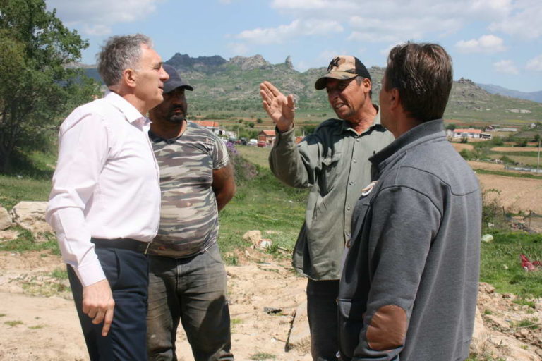 Продолжуваат активностите за инфраструктурно уредување на „Три багреми“