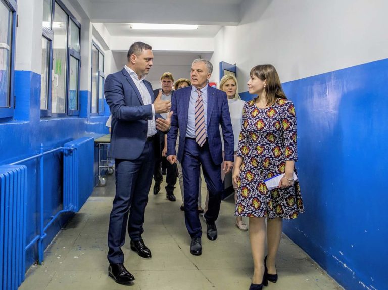 Градоначалникот Јованоски во Демир Капија на работна средба со министерката Царовски и други колеги