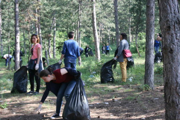 Општина Прилеп спроведе обемна еколошка акција за чистење на животната средина