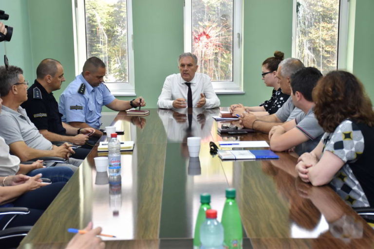 Градоначалникот Јованоски иницираше средба со надлежните институции со цел, превенција на лајшманиозата