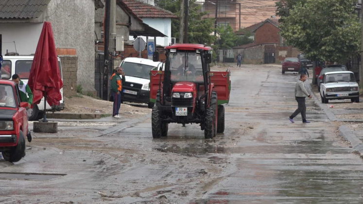 Во Прилеп се санираат штетите од поплавите