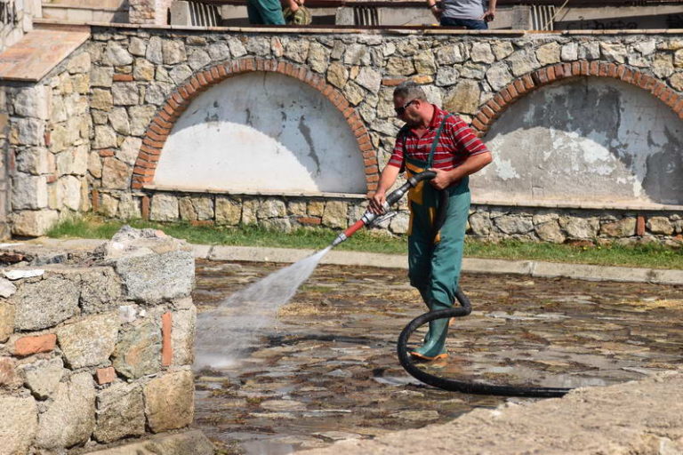 На дневната агенда на ЈКП „Комуналец“ се населбите „Варош“, „Тапани“ и „Точила“