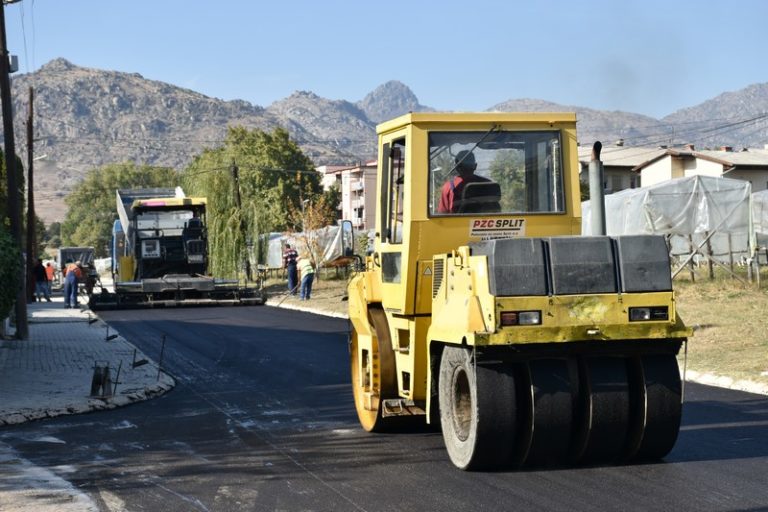 Се асфалтира улицата “Кеј Бранко Секулоски” и се чисти речното корито во населбата „Тризла 2