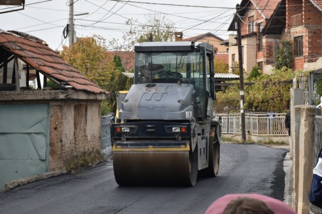 Се асфалтира улицата „Ладо Лапецо“