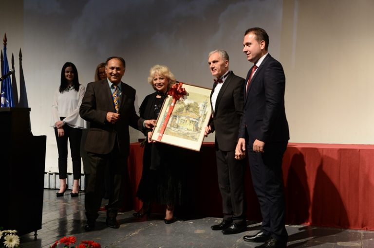 Доделени наградите 3-ти Ноември, „Златна плакета“ за дуетот Селимова-Желчески