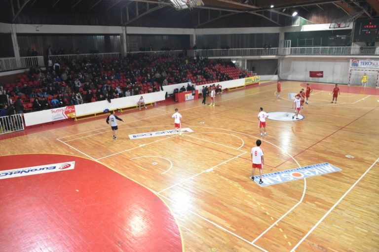 Започна светиниколскиот хуманитарен турнир во мал фудбал