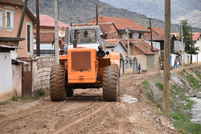 Се уредува и тампонира улицата покрај Дабнички канал