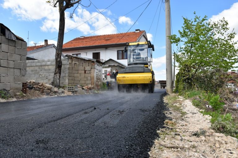 Повеќе од 66 милиони денари, од општинскиот буџет за улици и мостот кај Сточно пазариште