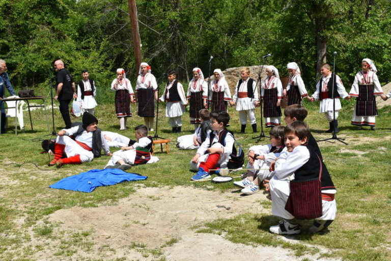 Триесет и петти „Мариовско-мегленските културни средби“