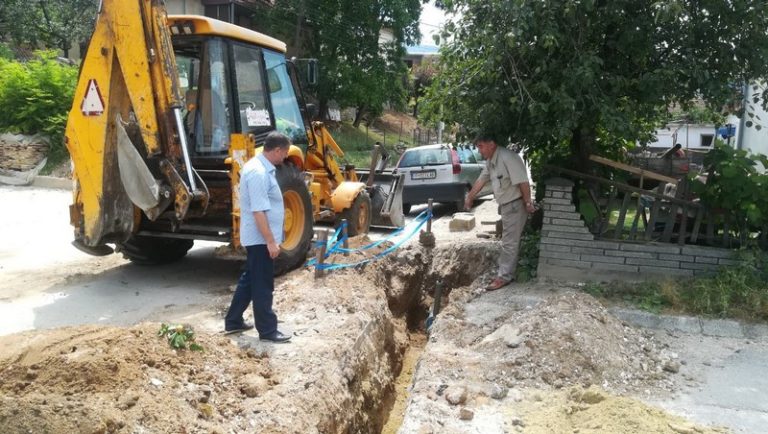 ЈКП “ВОДОВОД И КАНАЛИЗАЦИЈА”- ПРИЛЕП ЈА ДОВЕДУВА ПРИ КРАЈ РЕКОНСТРУКЦИЈАТА НА УЛИЦА МЕЧКИН КАМЕН