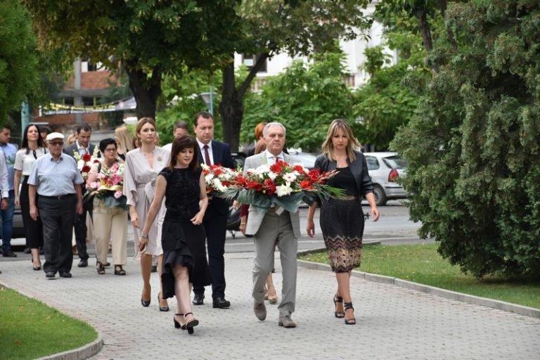 Одбележана 62 годишнината од смртта на Методија Андонов – Ченто