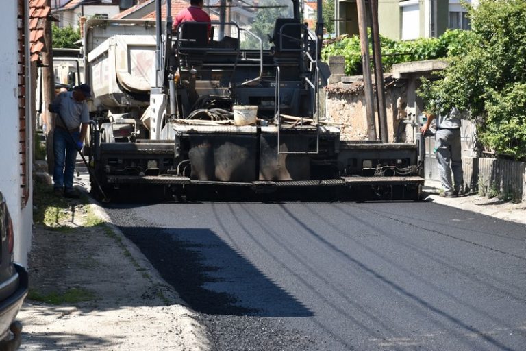Асфалтирани делови од улиците „11. Октомври“, „Ѓорѓи Димитров“ и „Ваљевска“