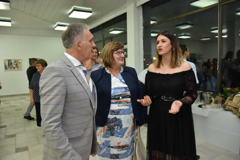 „Емоции – допир со природата“ – изложбата на прилепчанката Александра Богоеска