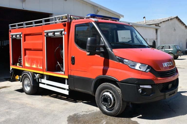 Територијалната противпожарна единица од Прилеп доби ново возило за брзи интервенции