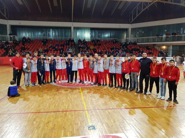 Финиш на турнирот во мал фудбал „Св.Никола 2019“, вечерва на програмата големото финале