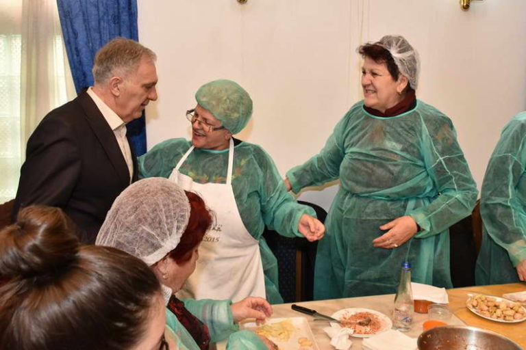 Прилеп подготвен за одбележување на градската слава „Св.Никола“