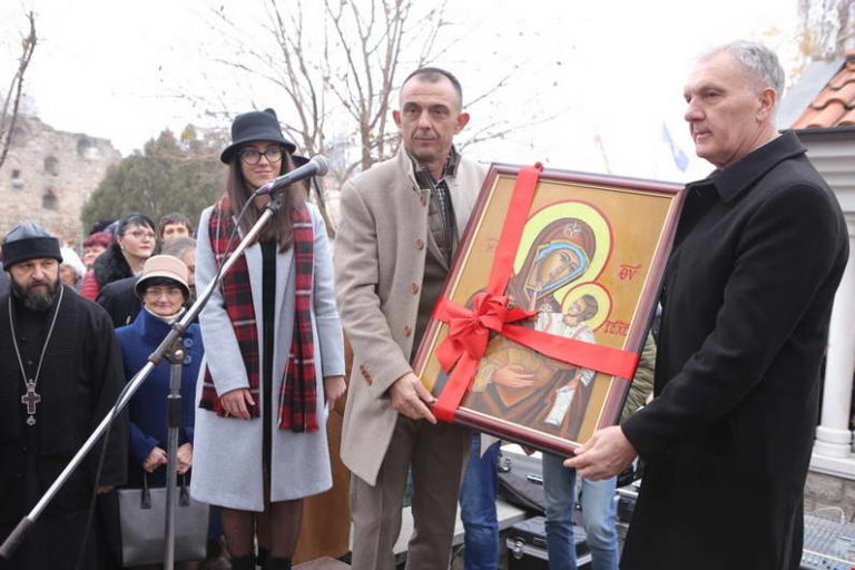 Прилеп чествуваше во чест на патронот на градот, Свети Никола