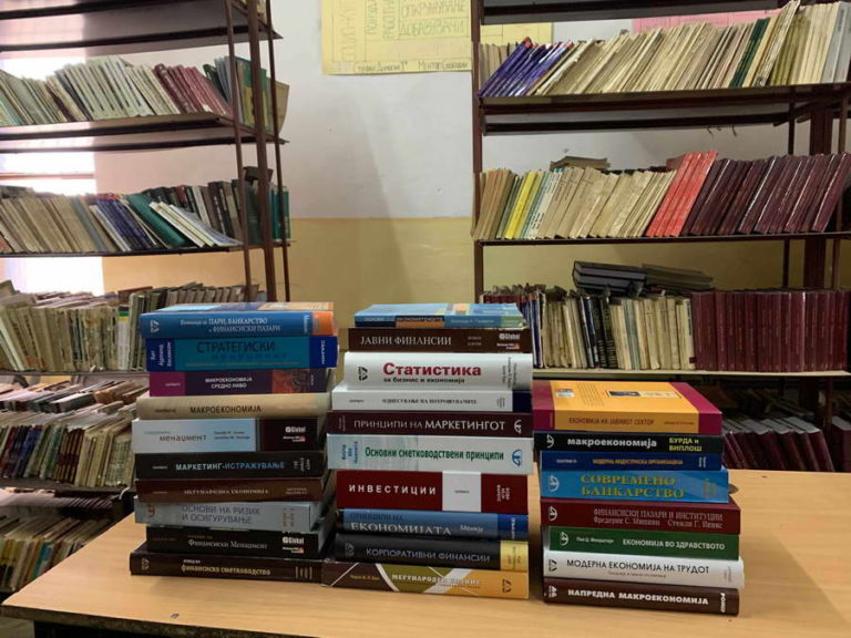 Донација на стручни книги и опрема за практична настава во прилепското СОЕПТУ „Кузман Јосифоски-Питу“