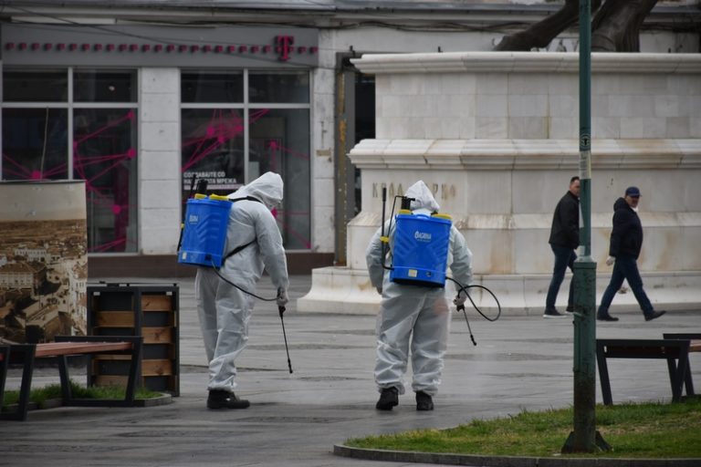 Градоначалникот Јованоски и заменикот министер Павлески извршија увид во спроведувањето на мерките за заштита од коронавирусот