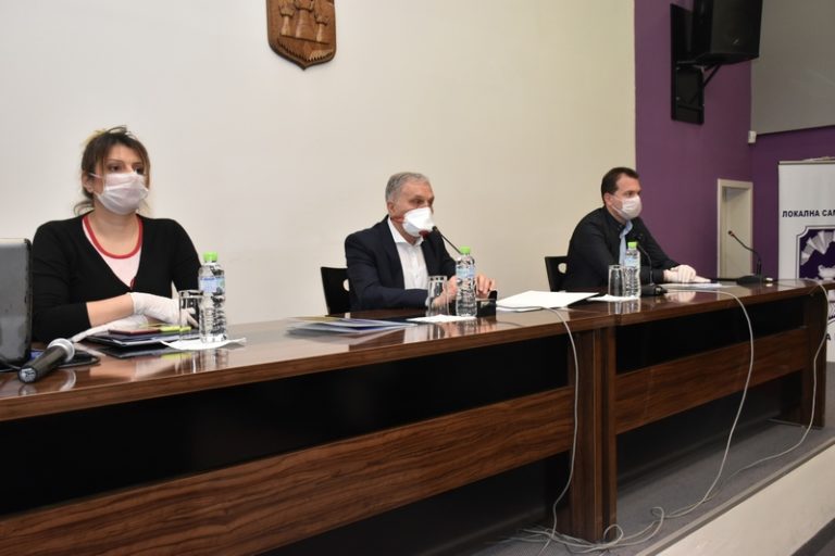 Јованоски: Мерките кои ги преземаме даваат резултати, молитвите за Велигденските празници испратете ги од дома