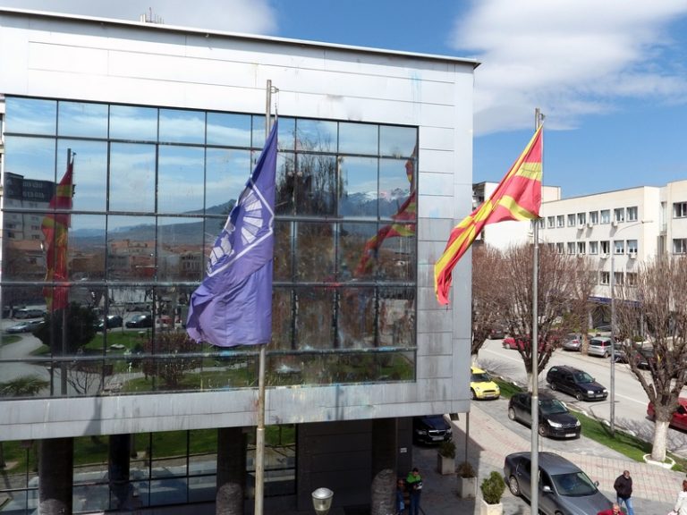 Десет новозаболени и еден починат од коронавирус во општина Прилеп