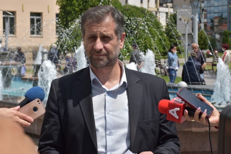 Јанески: Поранешното раководство на „Водовод и канализација“ да објасни каде завршиле 5.000.000 денари за одржување на фонтаната пред „Комерцијална банка“.