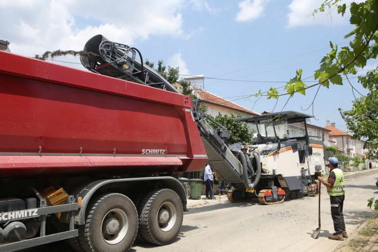 Започнаа градежните работи за рехабилитација на улицата „Октомвриска“