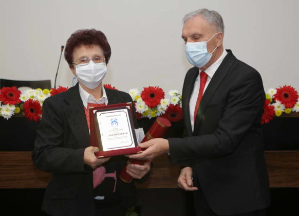 Новинарот Миле Талески и музичката легенда Нина Спирова, носители на највисоката награда на Општина Прилеп за животно дело