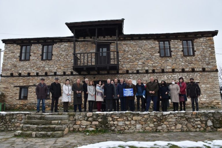 Градоначалникот Јовчески во посета на спомен куќата на Конески по повод одбележување на 100 годишнината од неговото раѓање