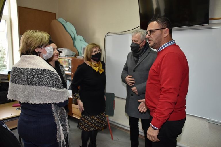 “Со љубов различни а исти” – Хуманитарна активност на ММЗЖ “Вешта Жена”