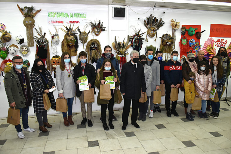 Со изложба на маски започна карневалот „Прочка“