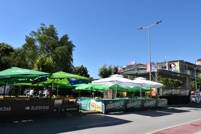 ВЕЧЕРВА ЗАПОЧНУВА ПИВО ФЕСТ 2022