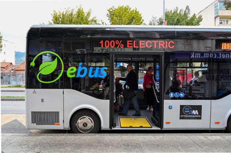 Пред прилепчани презентиран Novociti Volt, новото, економично и еколошко решение за урбан транспорт