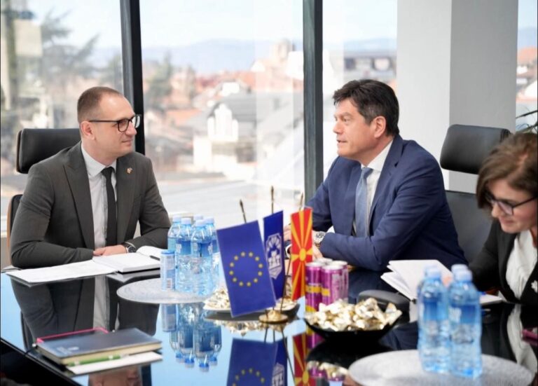 Амбасадорот на ЕУ во Македонија Михалис Рокас, во посета на Општина Прилеп